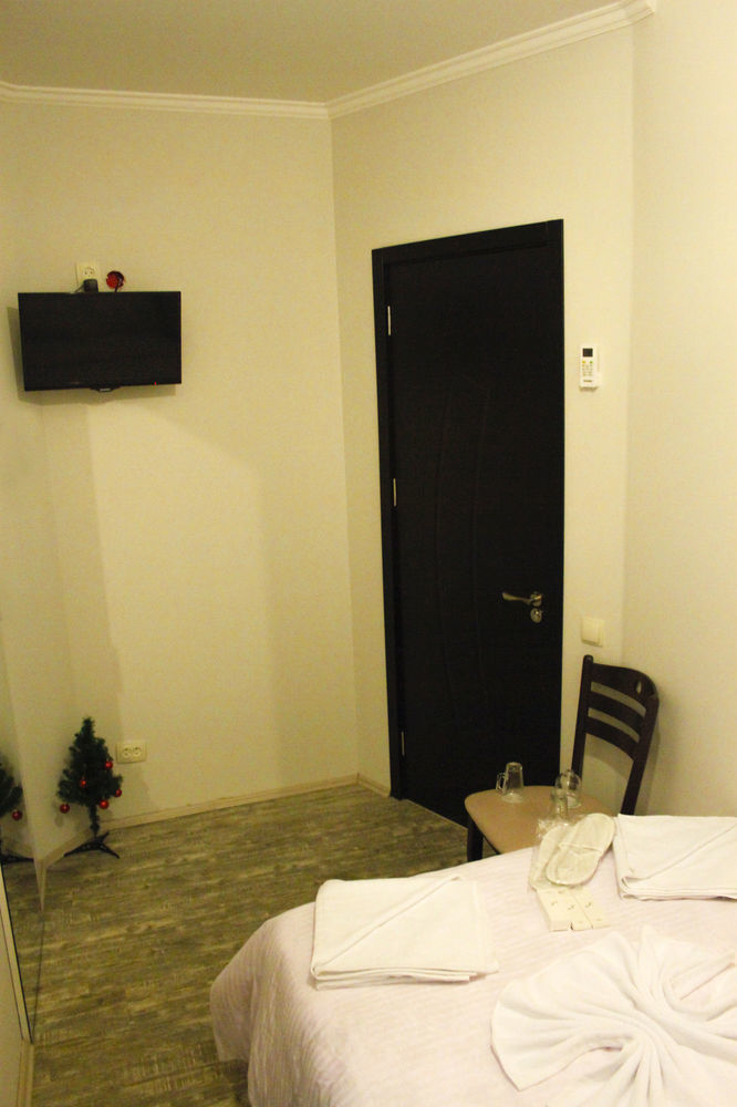 Apartment On Rustaveli Avenue Tbilisi Exterior photo